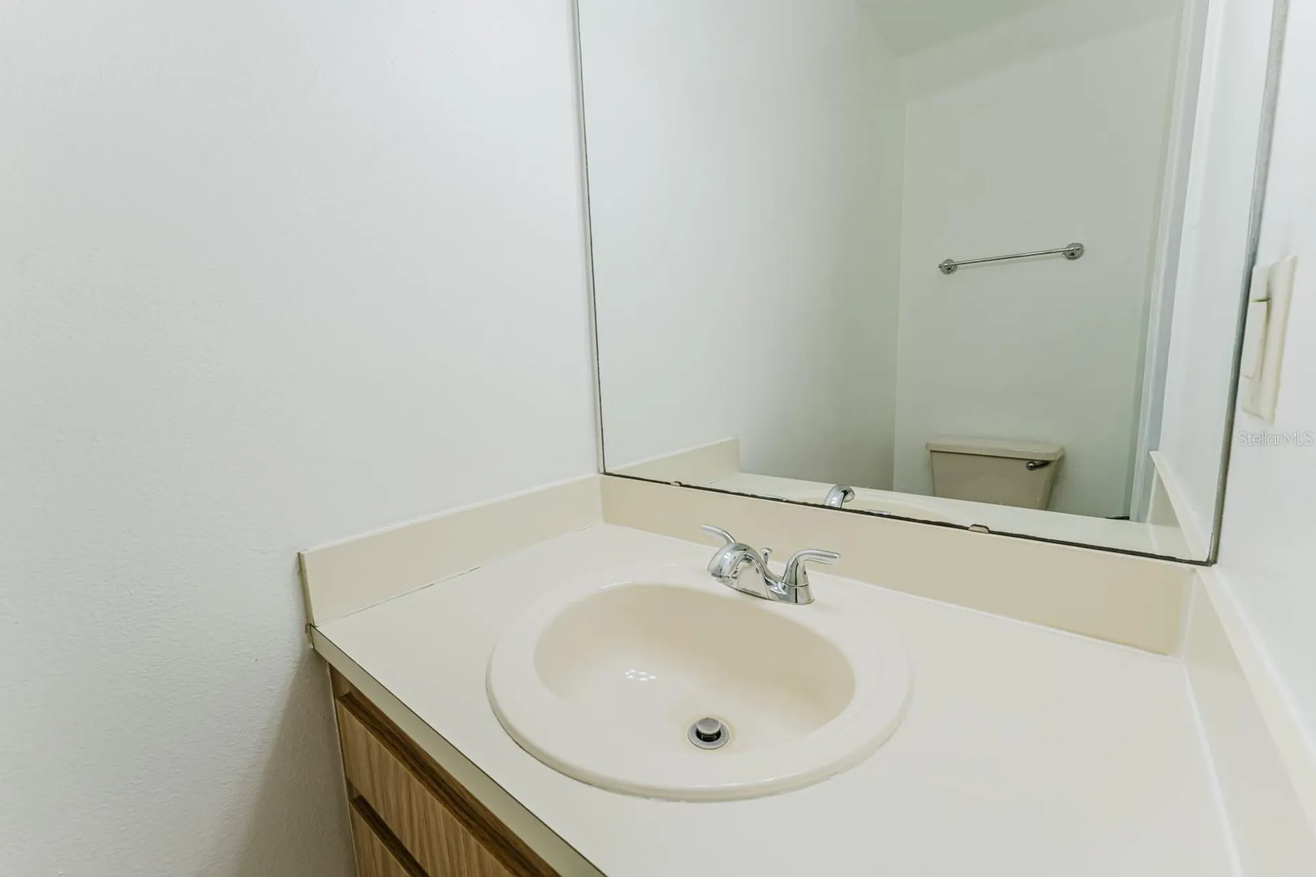 6030 Scotchwood Glen Orlando FL 32822