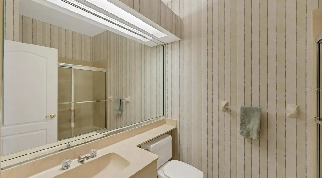 3864 Chatsworth Greene Court Sarasota FL 34235