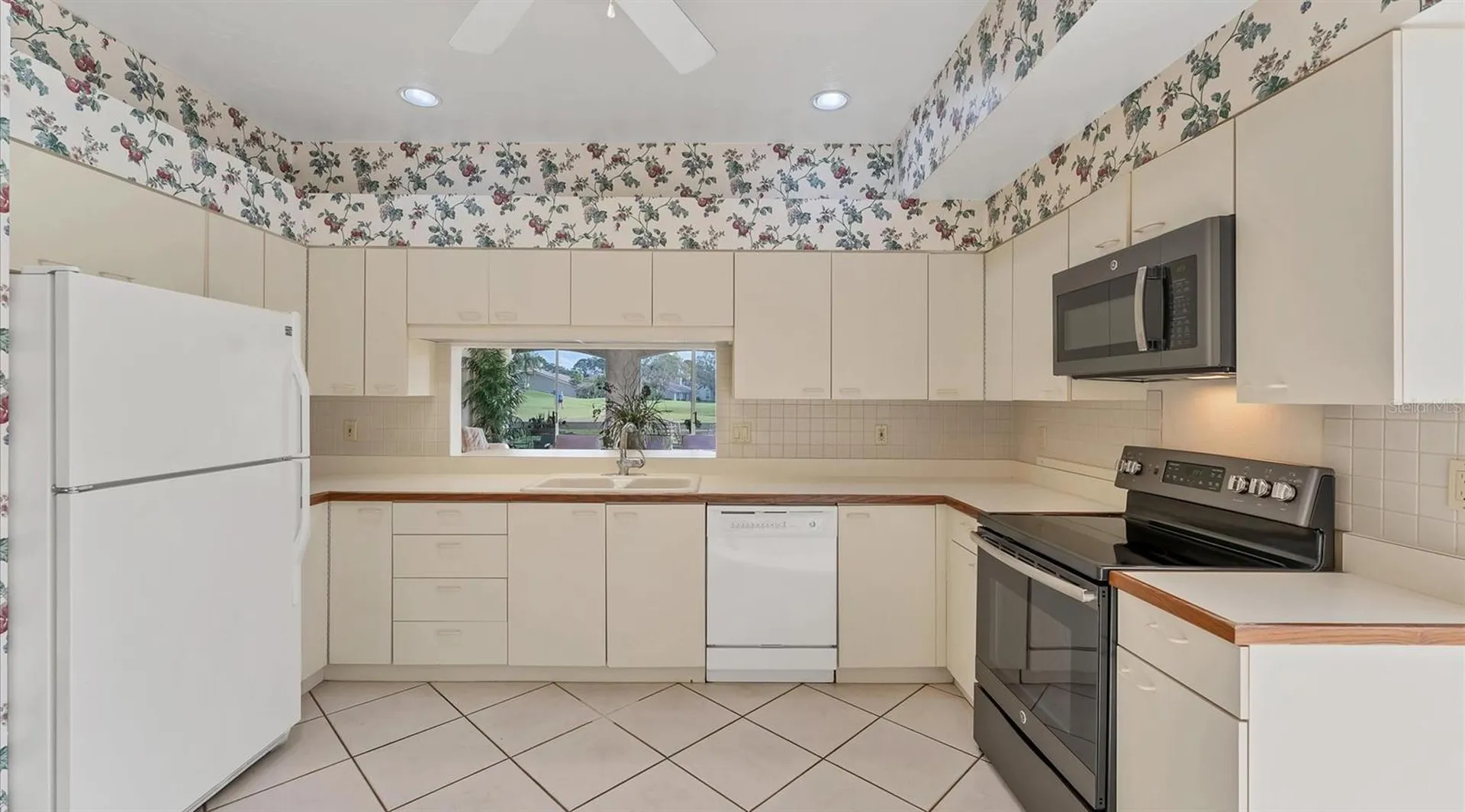 3864 Chatsworth Greene Court Sarasota FL 34235
