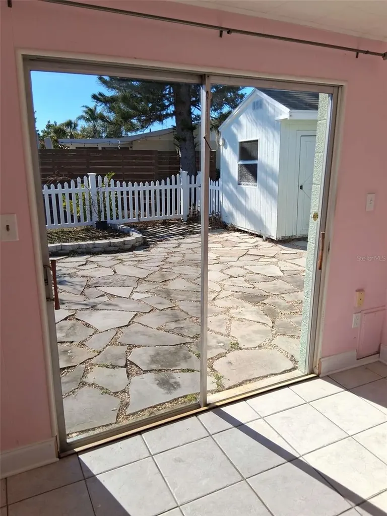 3372 Mayflower Street Sarasota FL 34231
