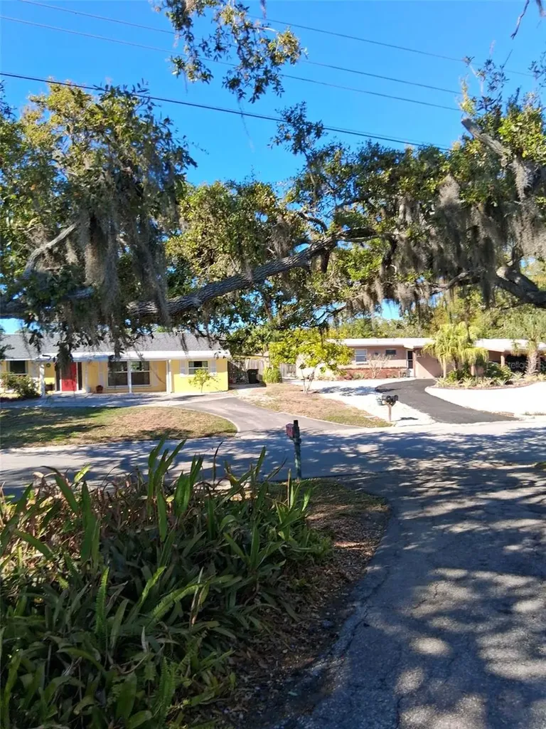 3372 Mayflower Street Sarasota FL 34231