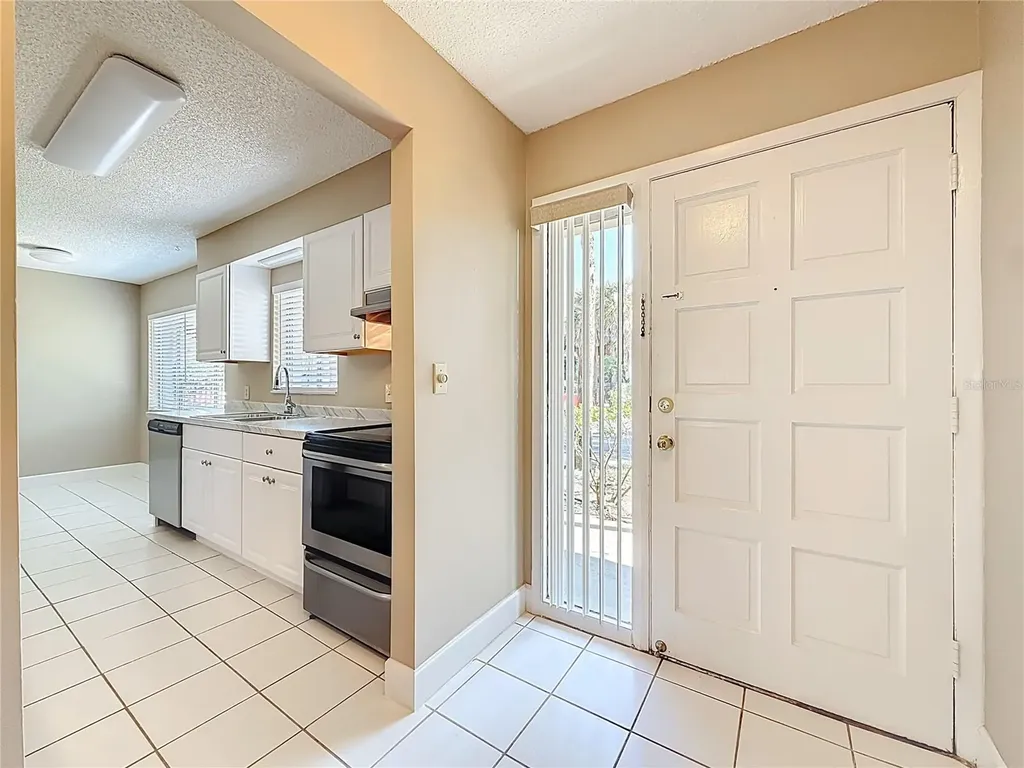 6301 Newtown Circle Tampa FL 33615