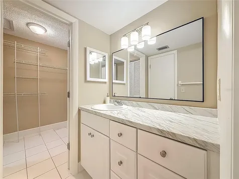 6301 Newtown Circle Tampa FL 33615
