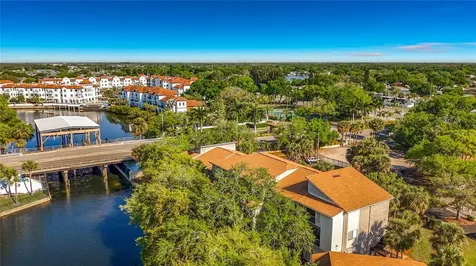 6301 Newtown Circle Tampa FL 33615