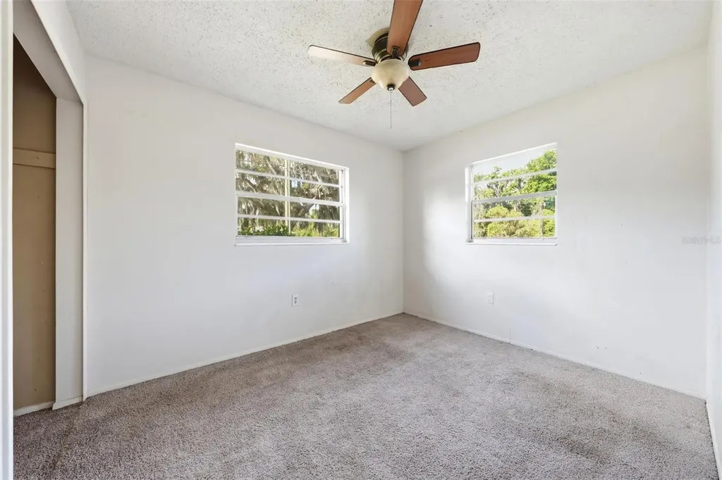 10829 Margaret Drive Tavares FL 32778