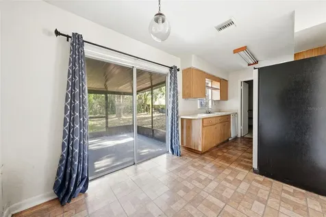 10829 Margaret Drive Tavares FL 32778
