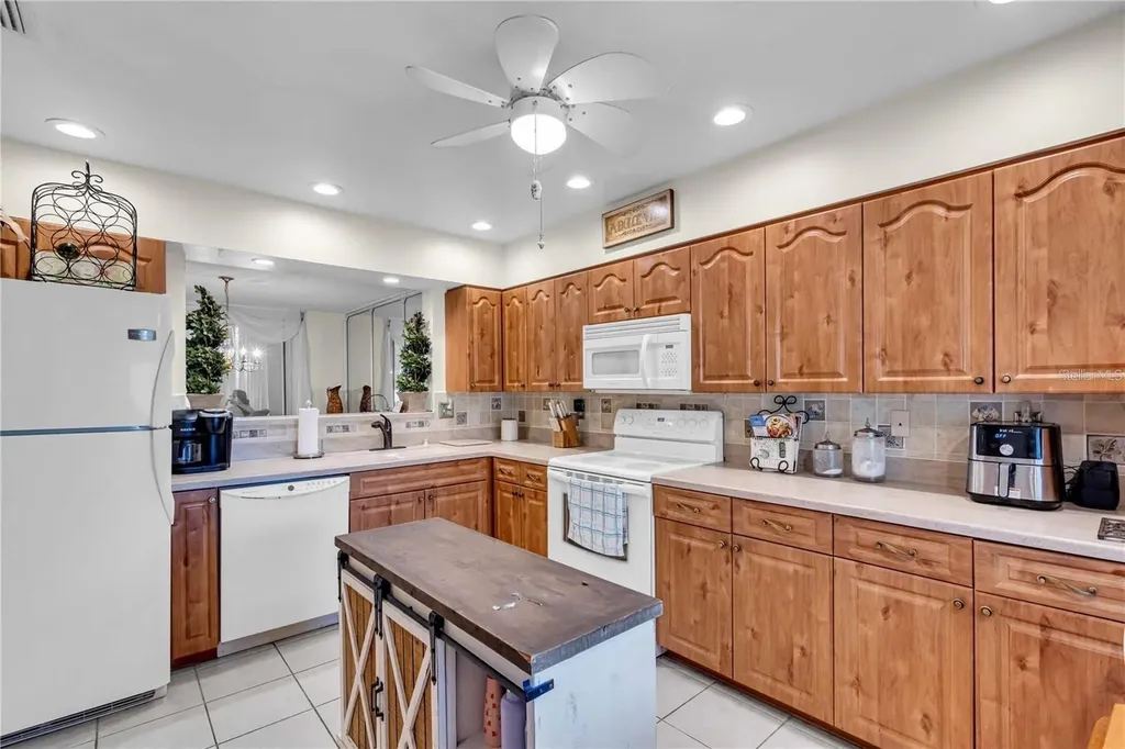 6101 34th Street W Bradenton FL 34210