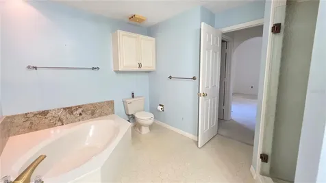 6101 34th St W Bradenton FL 34210