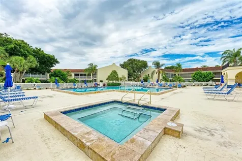 6101 34th St W Bradenton FL 34210