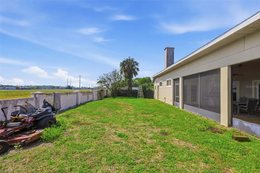 1051 Dunbar Avenue Sanford FL 32771