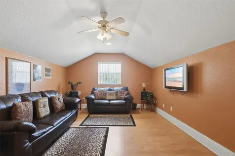 1051 Dunbar Avenue Sanford FL 32771