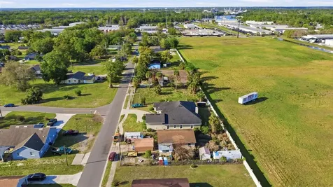 1051 Dunbar Avenue Sanford FL 32771