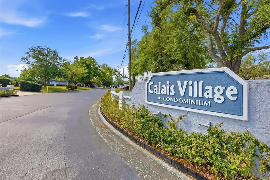 5745 Calais Boulevard N St Petersburg FL 33714