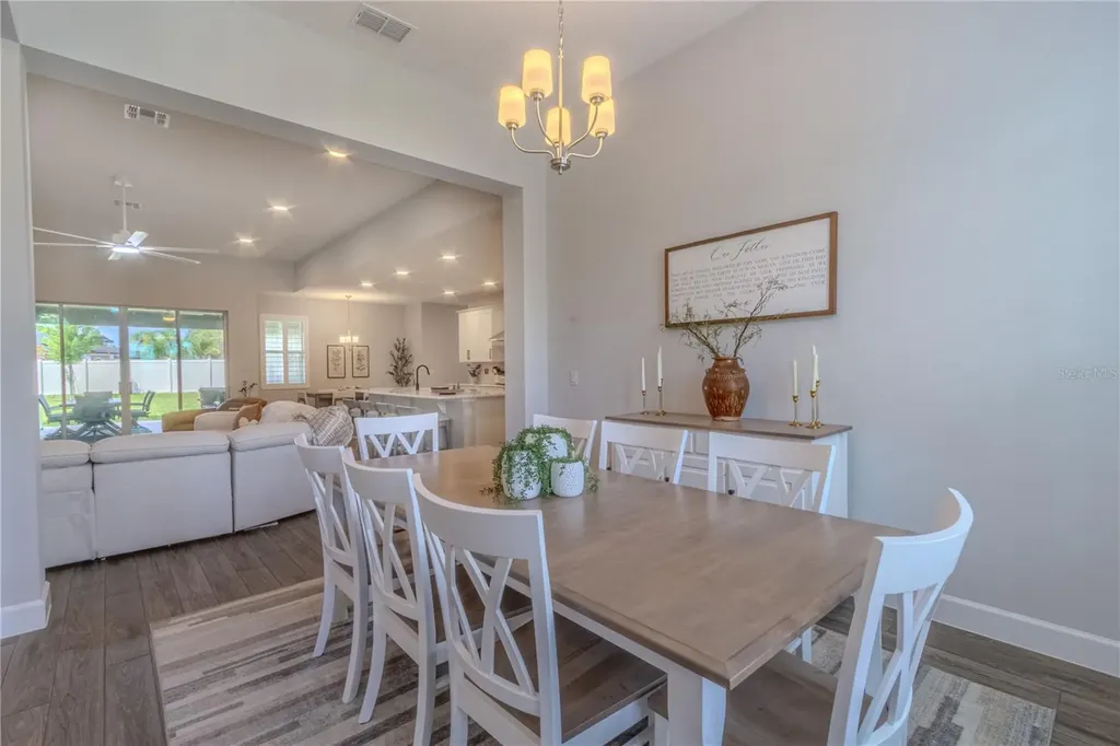 132 Lake Drive Oviedo FL 32765