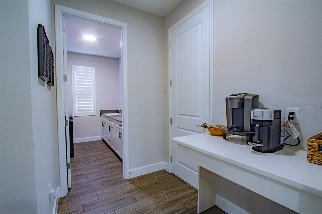 132 Lake Drive Oviedo FL 32765
