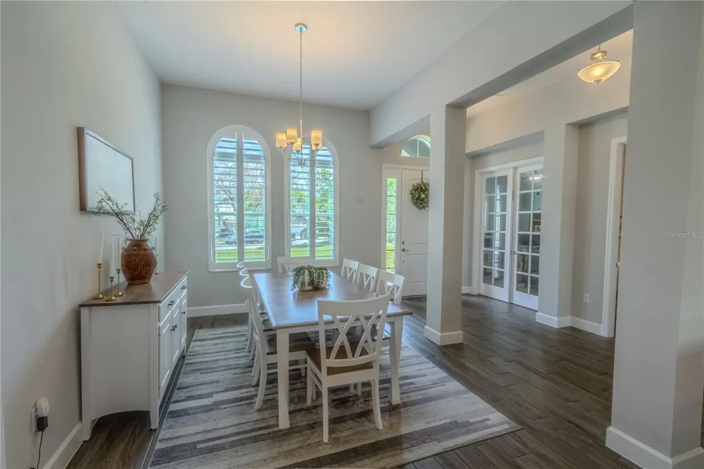 132 Lake Drive Oviedo FL 32765