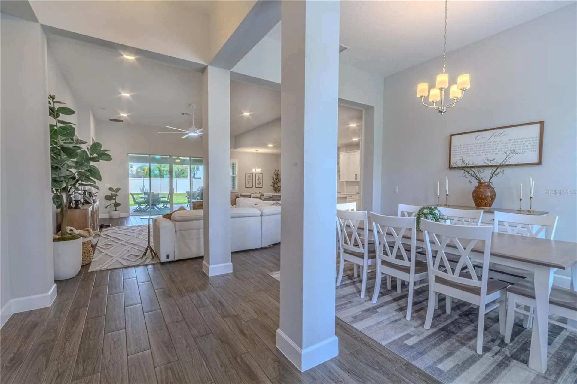 132 Lake Drive Oviedo FL 32765