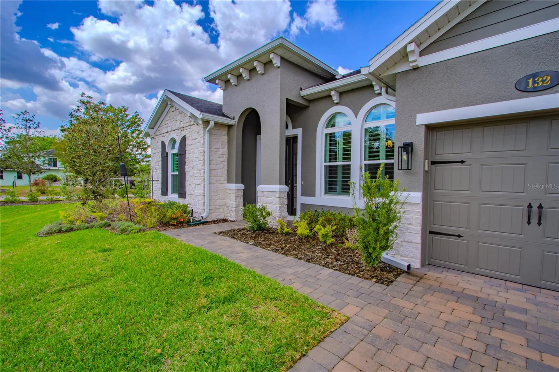132 Lake Drive Oviedo FL 32765