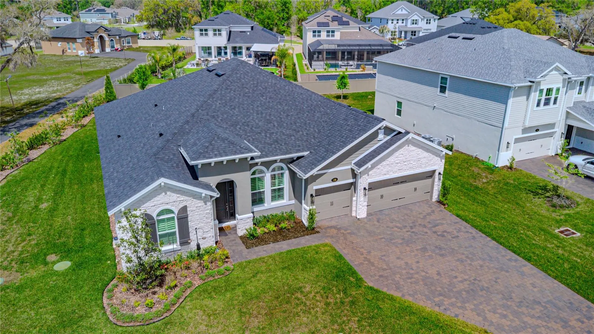 132 Lake Drive Oviedo FL 32765