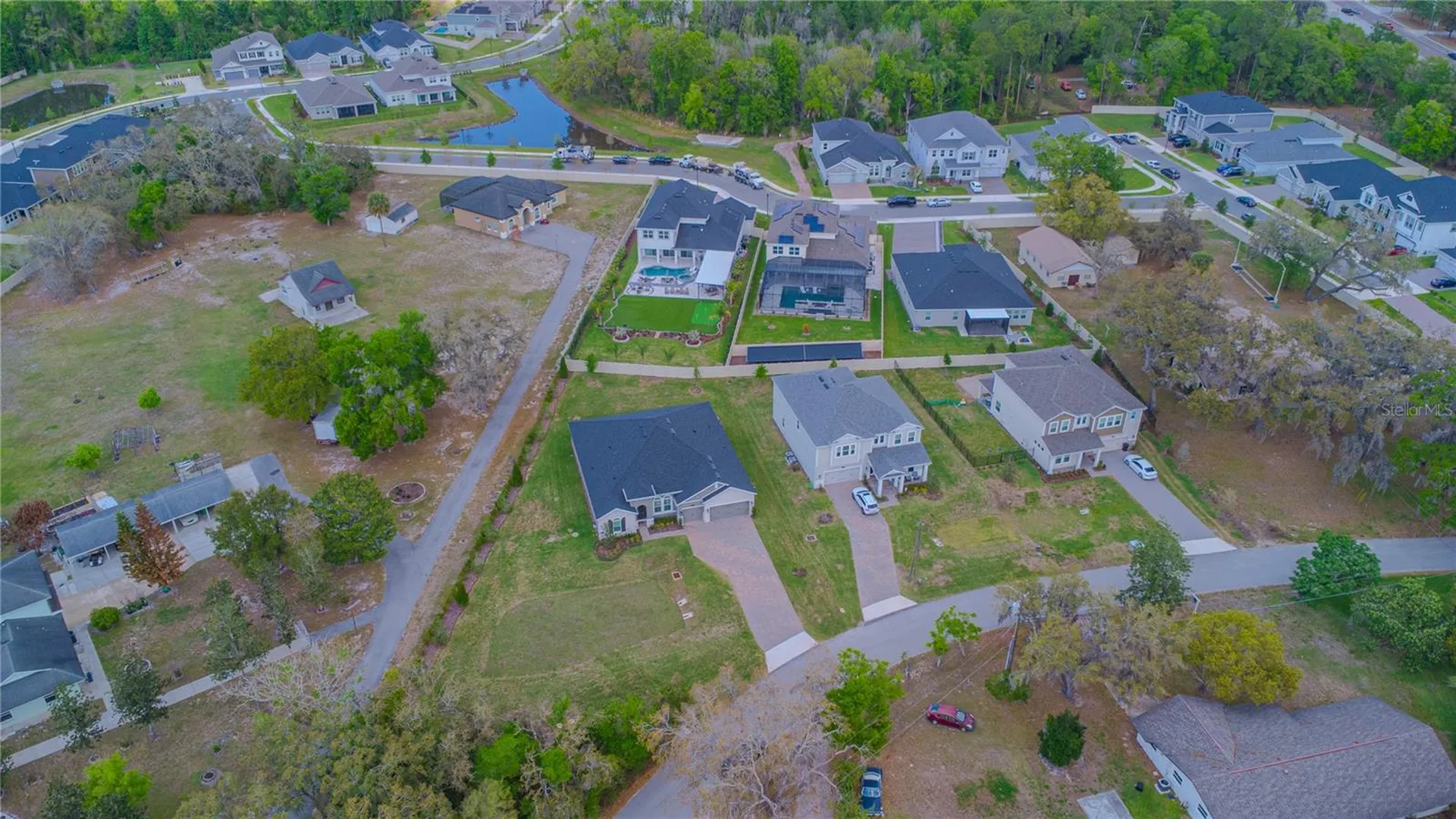 132 Lake Drive Oviedo FL 32765