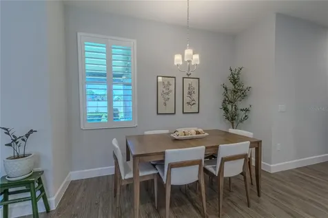 132 Lake Drive Oviedo FL 32765