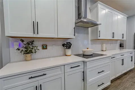 132 Lake Drive Oviedo FL 32765