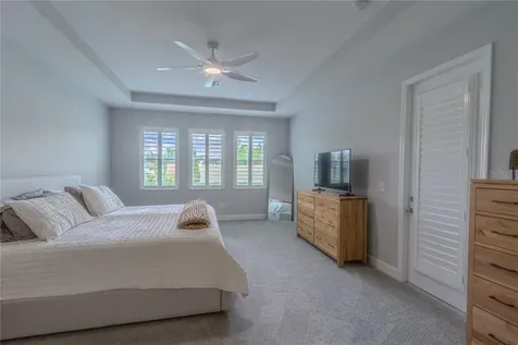 132 Lake Drive Oviedo FL 32765