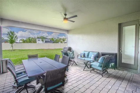 132 Lake Drive Oviedo FL 32765