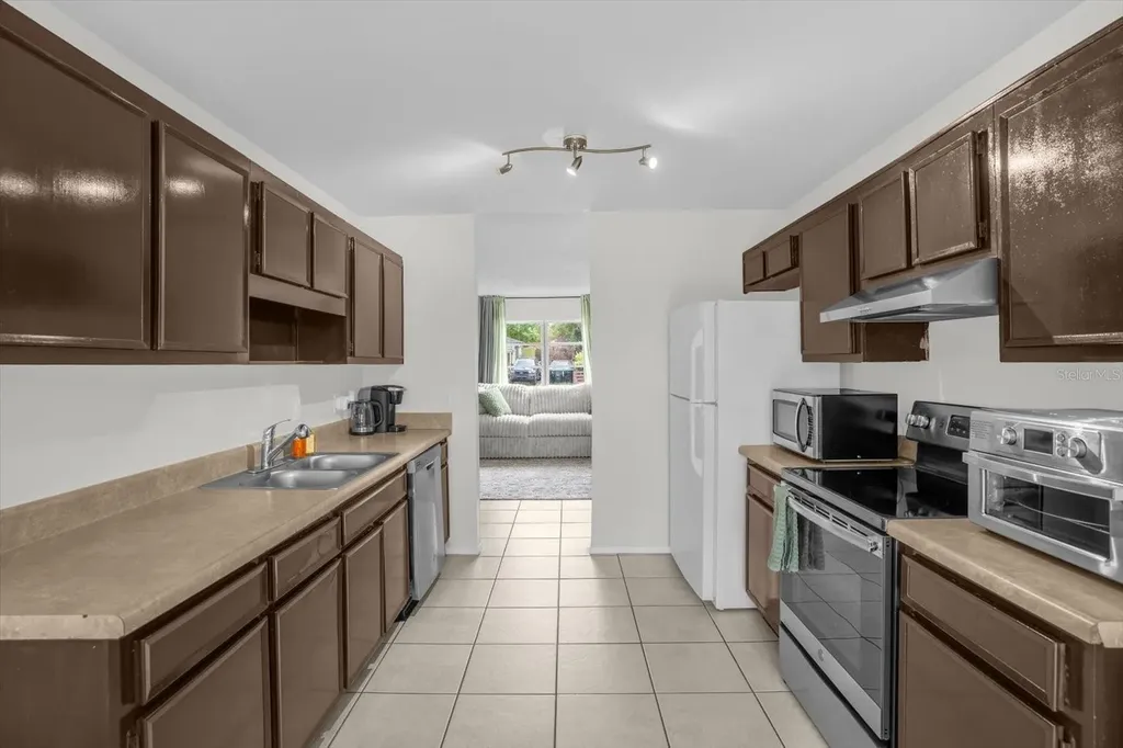 6125 Rocky Trail Orlando FL 32808