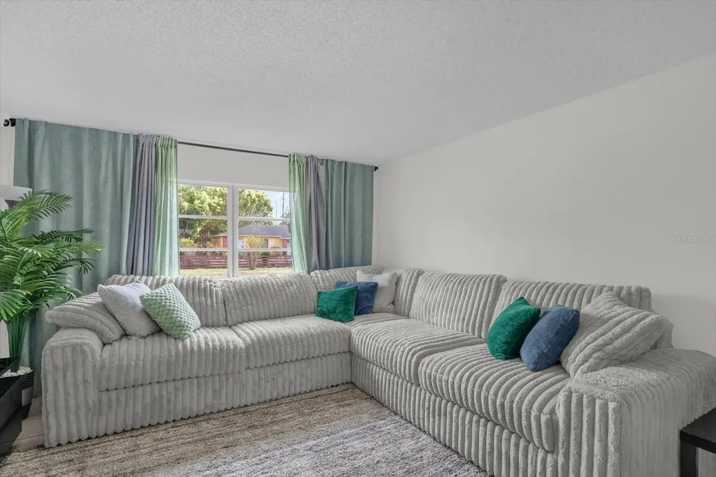 6125 Rocky Trail Orlando FL 32808