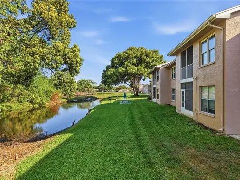 4833 Myrtle Oak Drive New Port Richey FL 34653