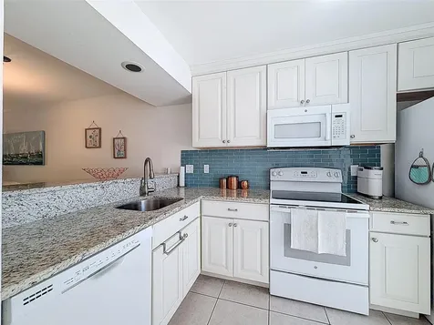 4833 Myrtle Oak Drive New Port Richey FL 34653