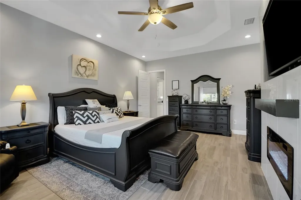 1679 E County Road 462 Wildwood FL 34785