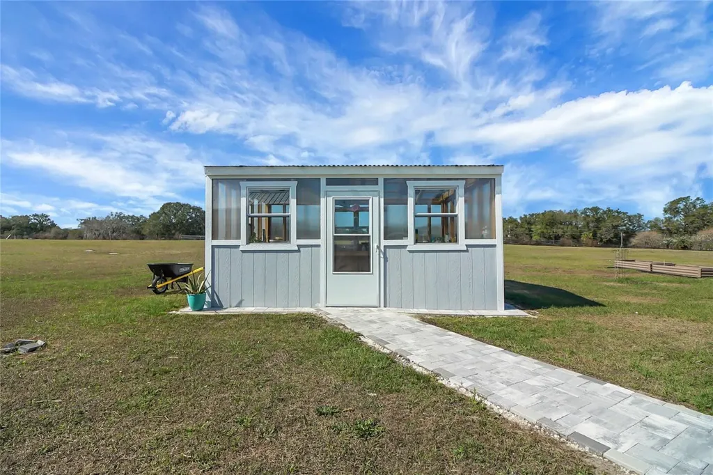 1679 E County Road 462 Wildwood FL 34785