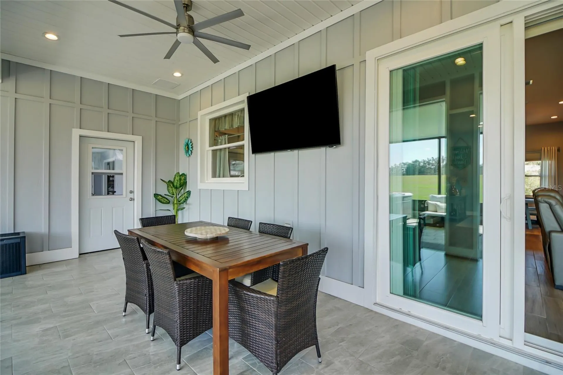 1679 E County Road 462 Wildwood FL 34785