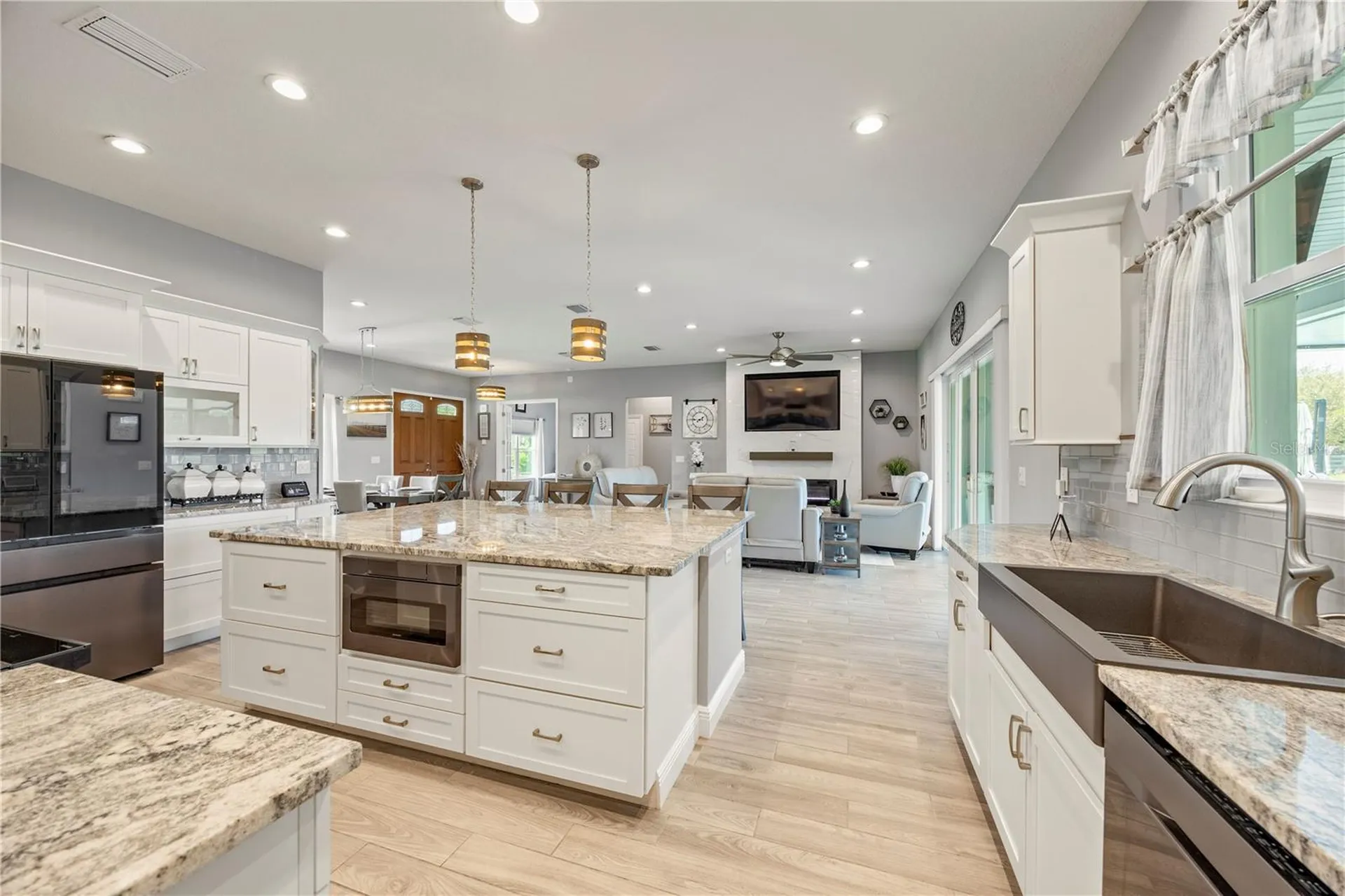1679 E County Road 462 Wildwood FL 34785