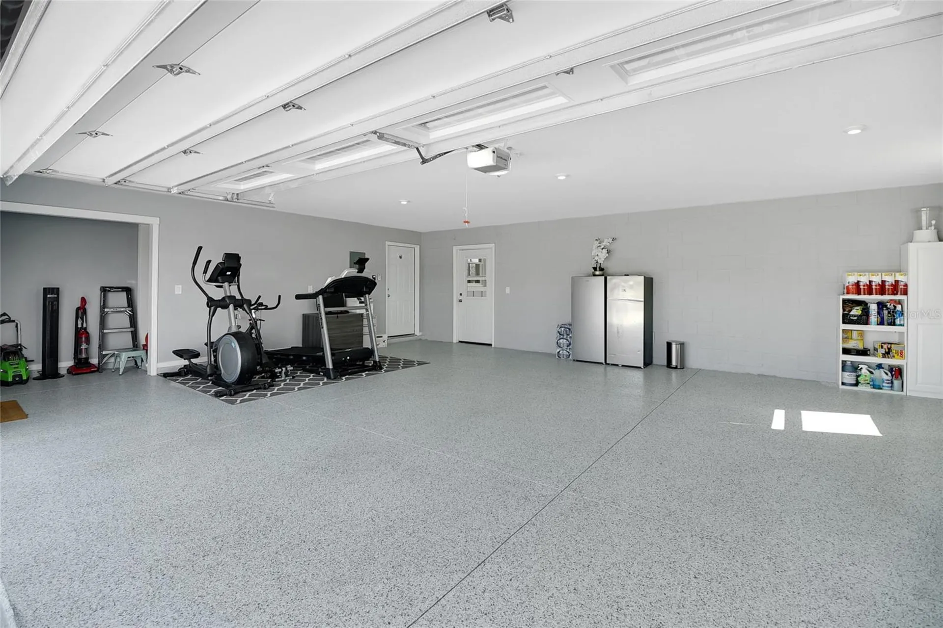 1679 E County Road 462 Wildwood FL 34785