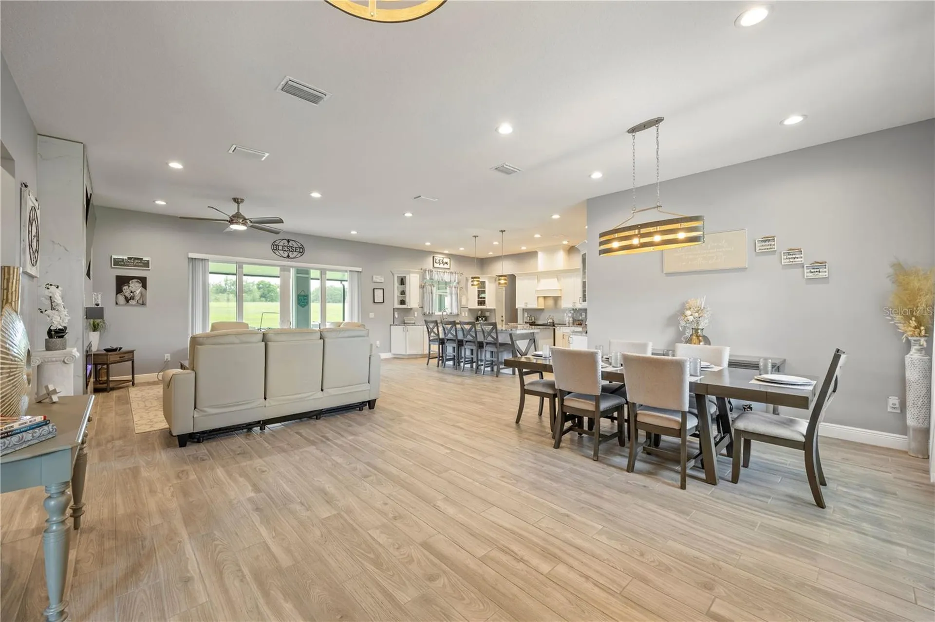 1679 E County Road 462 Wildwood FL 34785