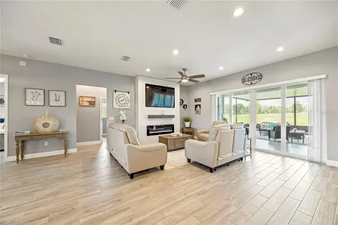 1679 E County Road 462 Wildwood FL 34785