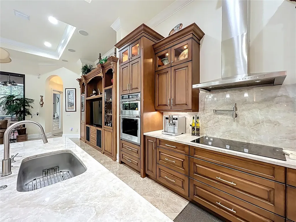 587 Broadoak Loop Sanford FL 32771