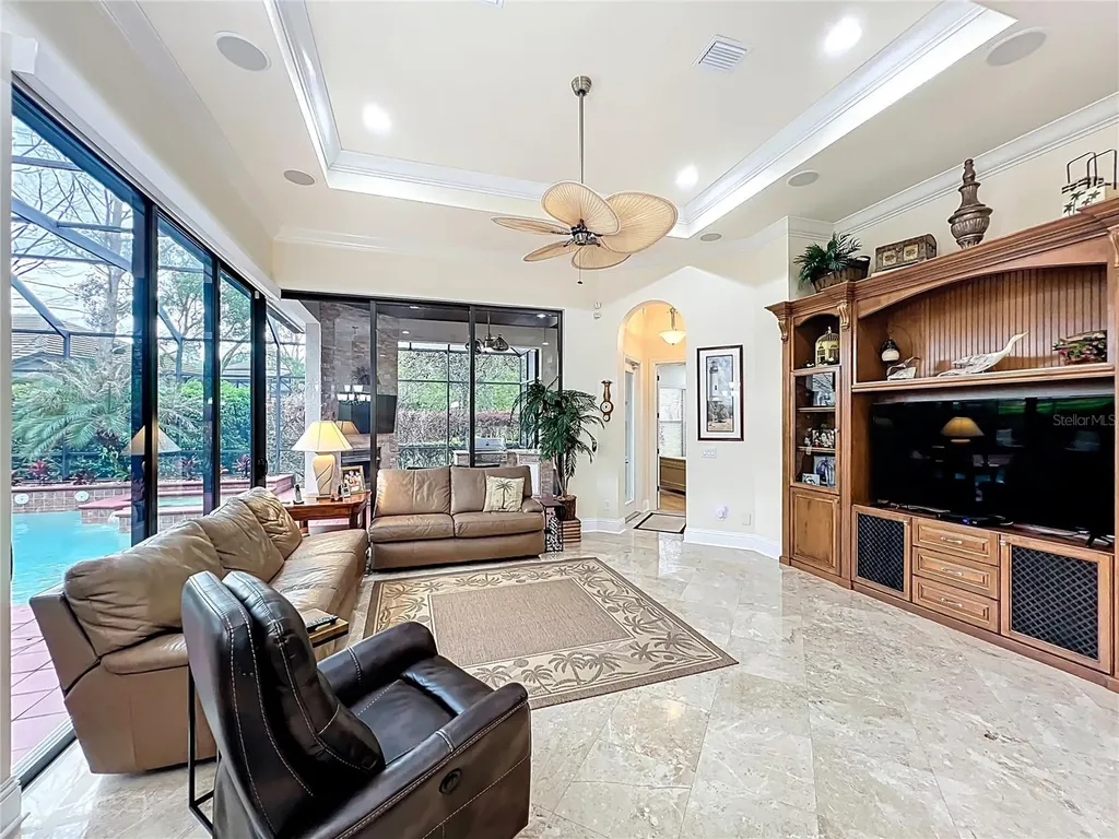 587 Broadoak Loop Sanford FL 32771