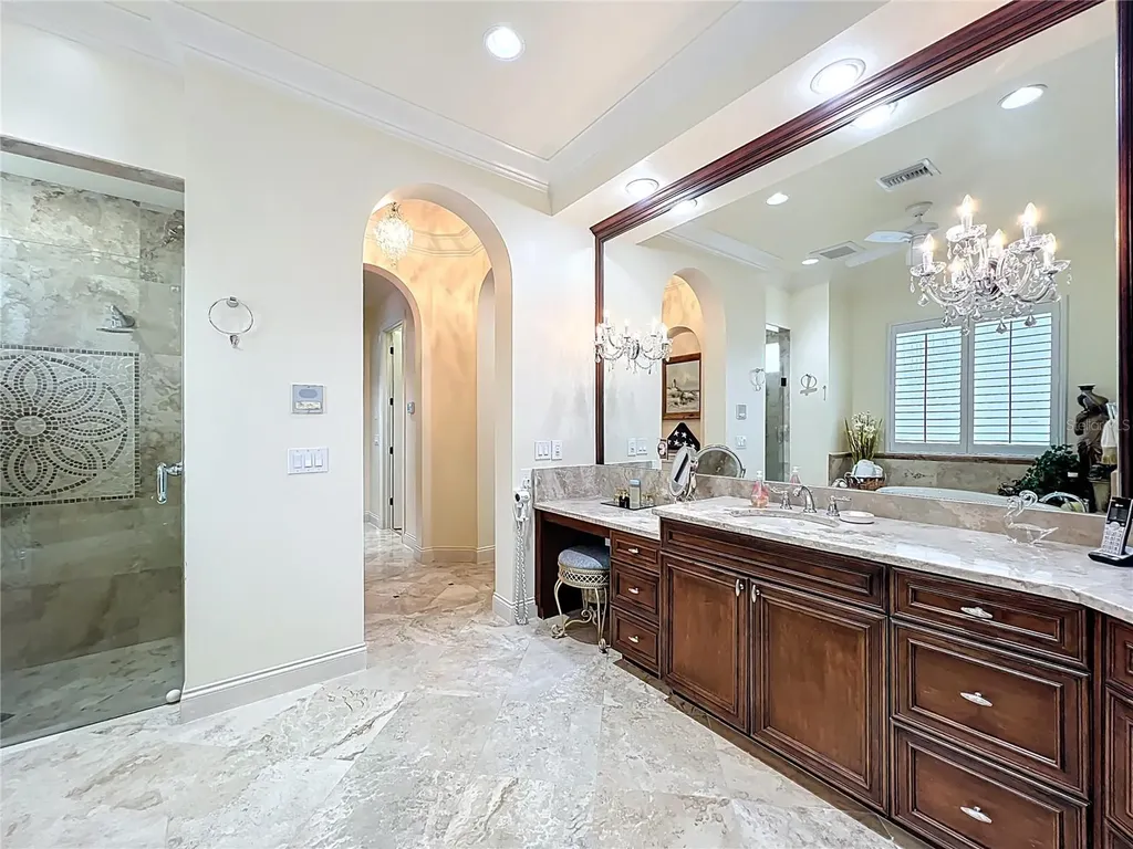 587 Broadoak Loop Sanford FL 32771