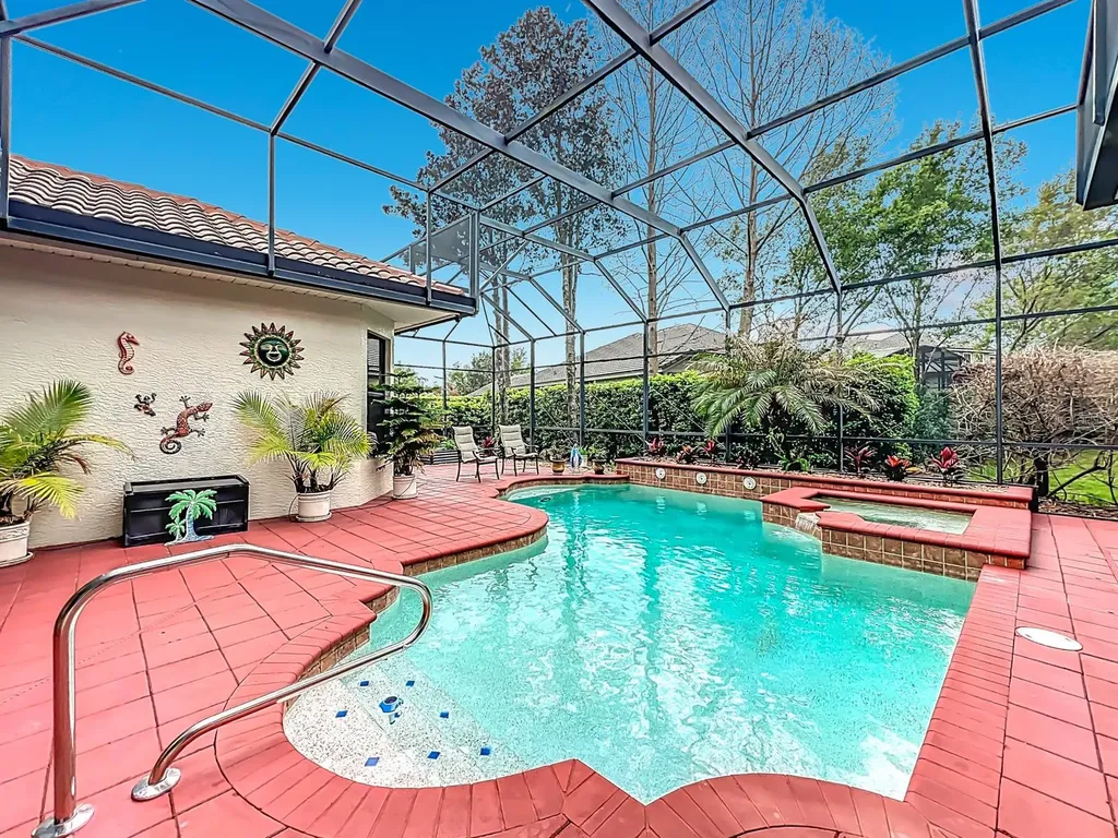 587 Broadoak Loop Sanford FL 32771