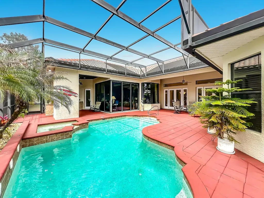 587 Broadoak Loop Sanford FL 32771