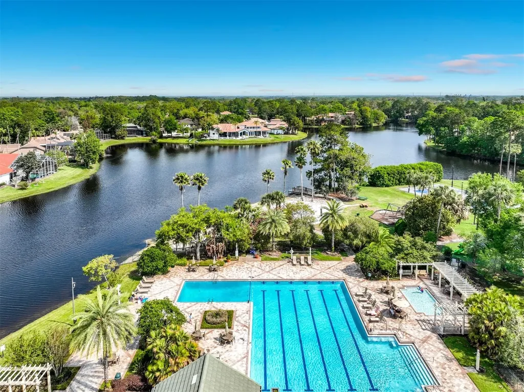 587 Broadoak Loop Sanford FL 32771