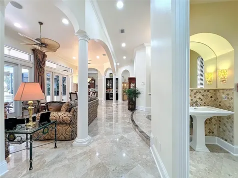 587 Broadoak Loop Sanford FL 32771