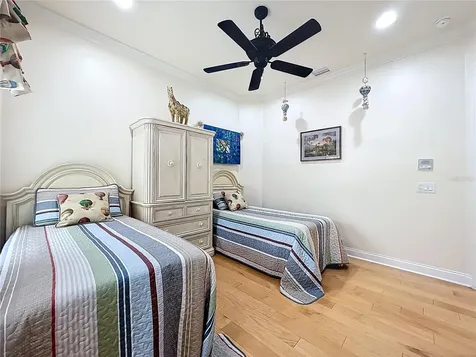 587 Broadoak Loop Sanford FL 32771