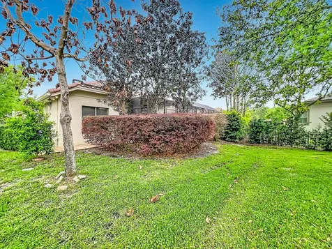 587 Broadoak Loop Sanford FL 32771