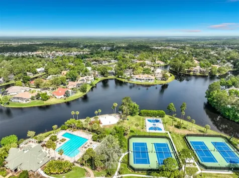 587 Broadoak Loop Sanford FL 32771