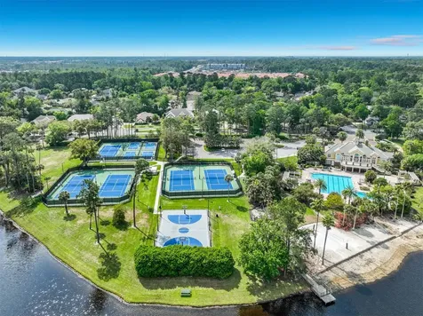 587 Broadoak Loop Sanford FL 32771